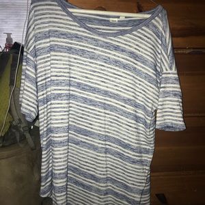 Women’s GAP T-shirt